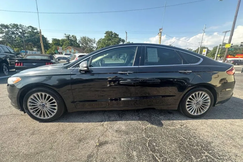 2015 Ford Fusion Titanium photo 1