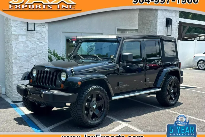 2009 Jeep Wrangler Unlimited X photo 1