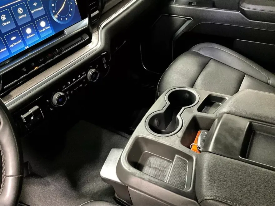 2024 Chevrolet Silverado 2500HD LTZ photo 15