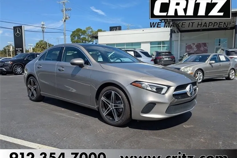 2019 Mercedes Benz A 220 photo 1