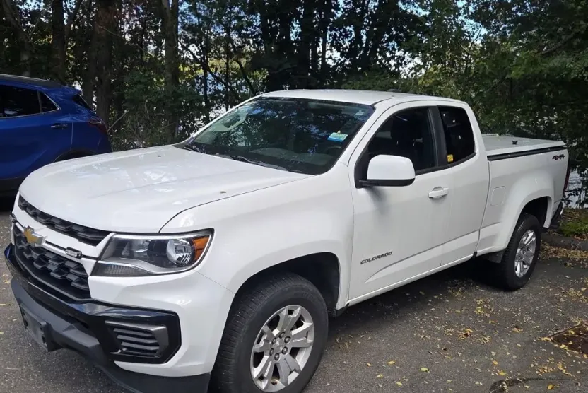 2021 Chevrolet Colorado LT photo 1