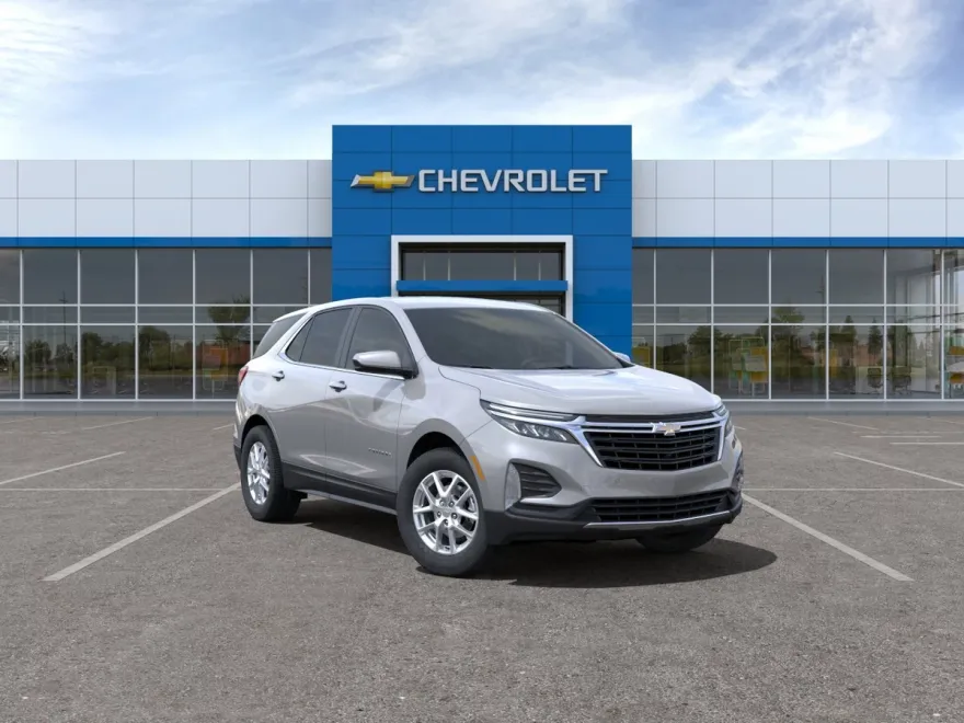 2024 Chevrolet Equinox LT photo 1