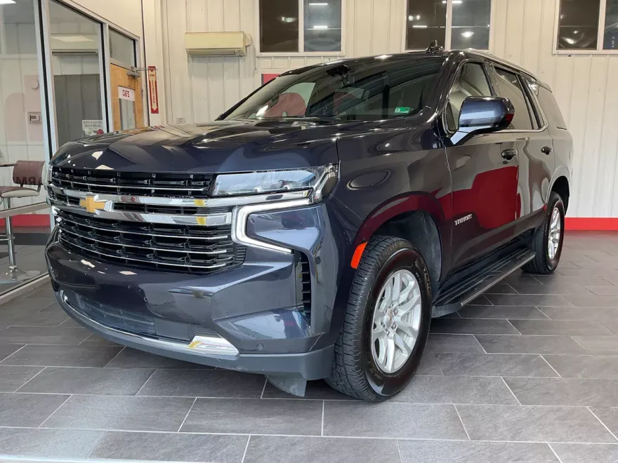 2023 Chevrolet Tahoe LT photo 1