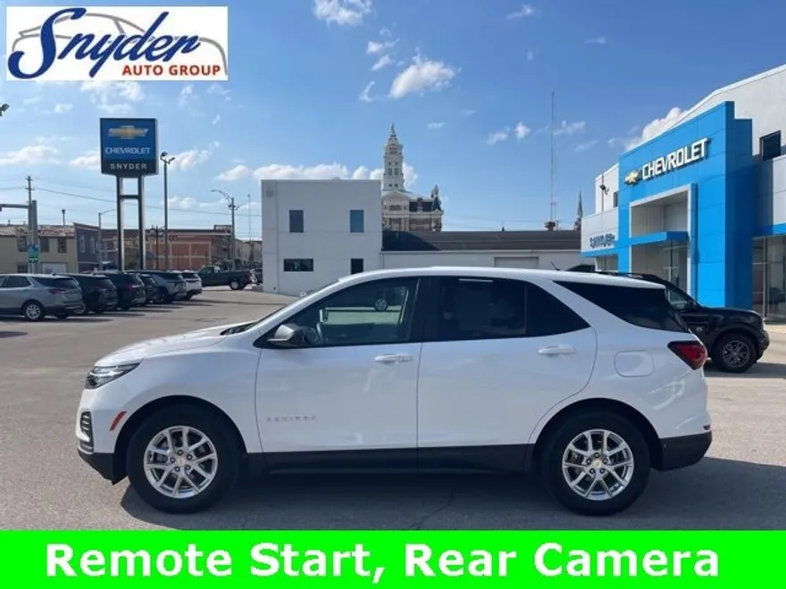 2024 Chevrolet Equinox LS photo 1