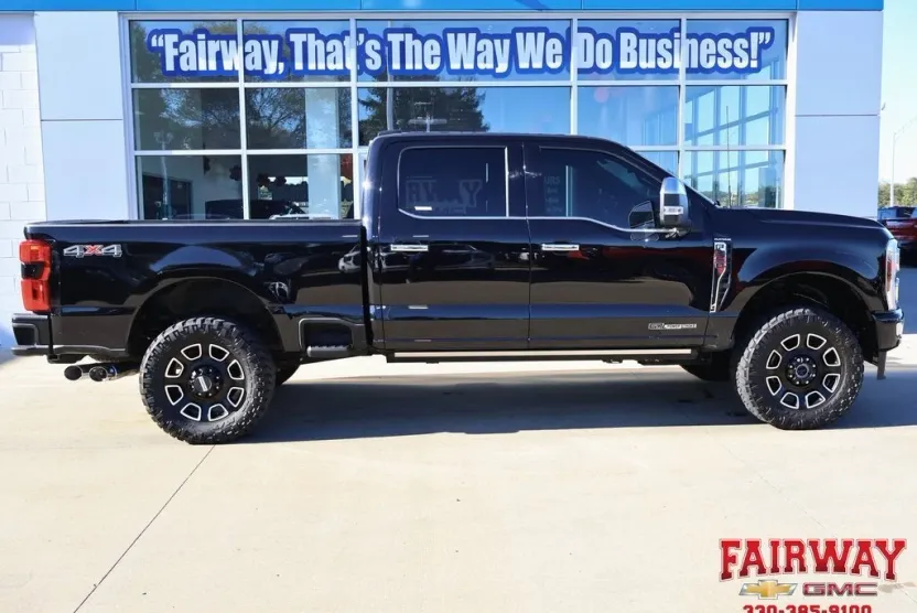 2024 Ford F-350 Platinum photo 1
