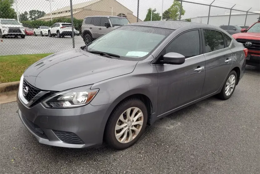 2019 Nissan Sentra SV photo 1