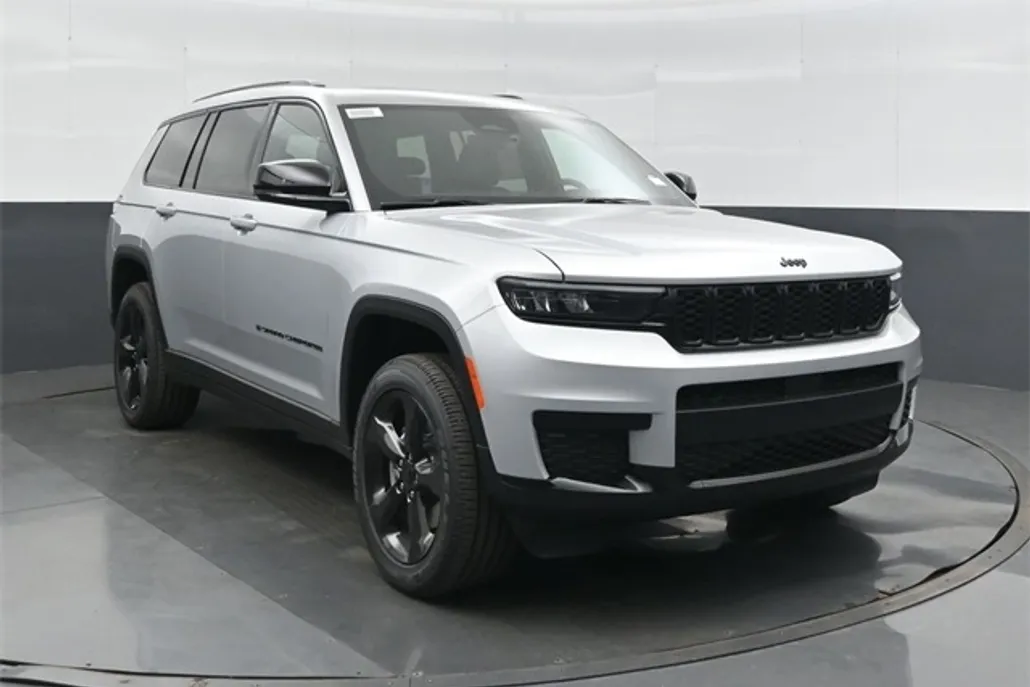 2025 Jeep Grand Cherokee Altitude X photo 1