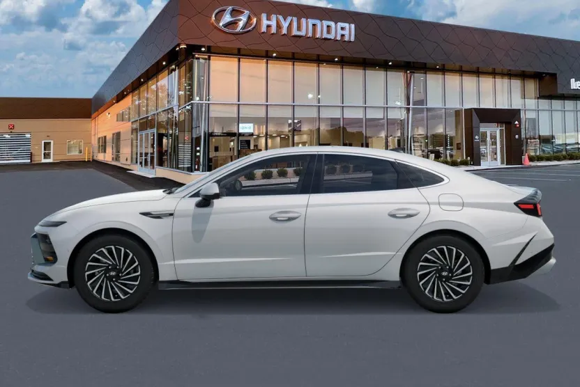 2026 Hyundai Sonata Hybrid Limited photo 1