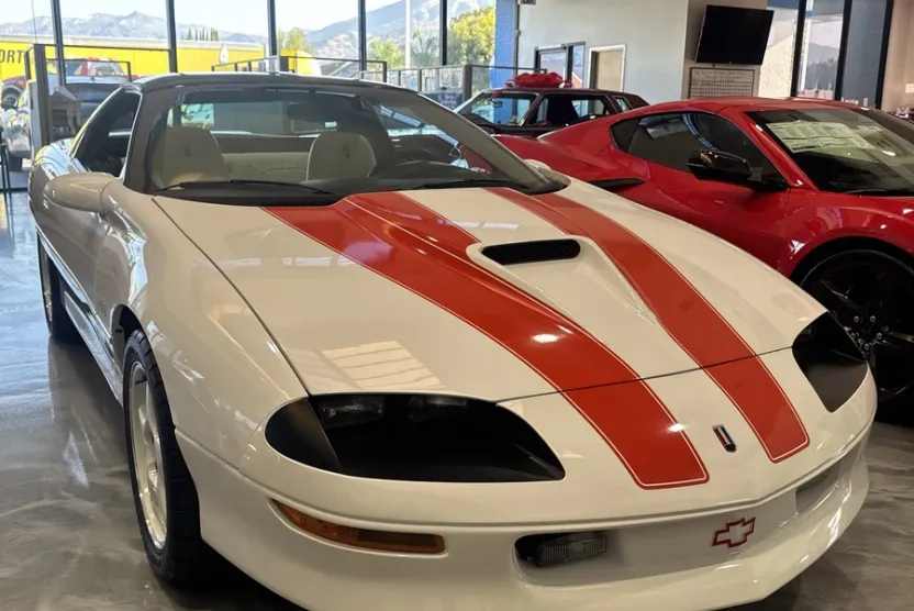 1997 Chevrolet Camaro SS photo 1