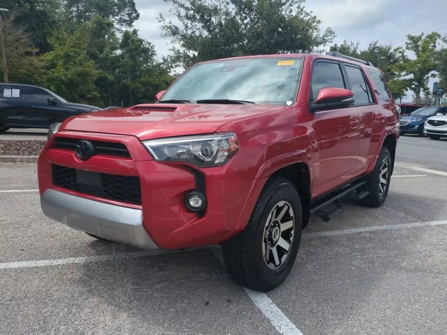 2024 Toyota 4Runner TRD Off-Road Premium photo 1