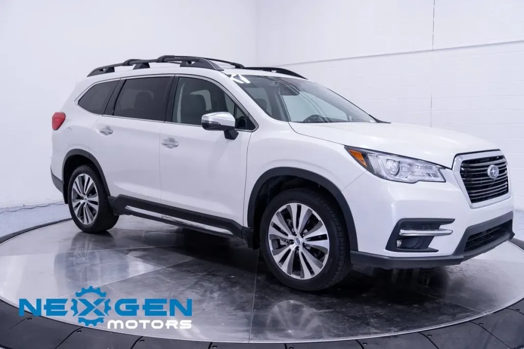 2022 Subaru Ascent Touring photo 1