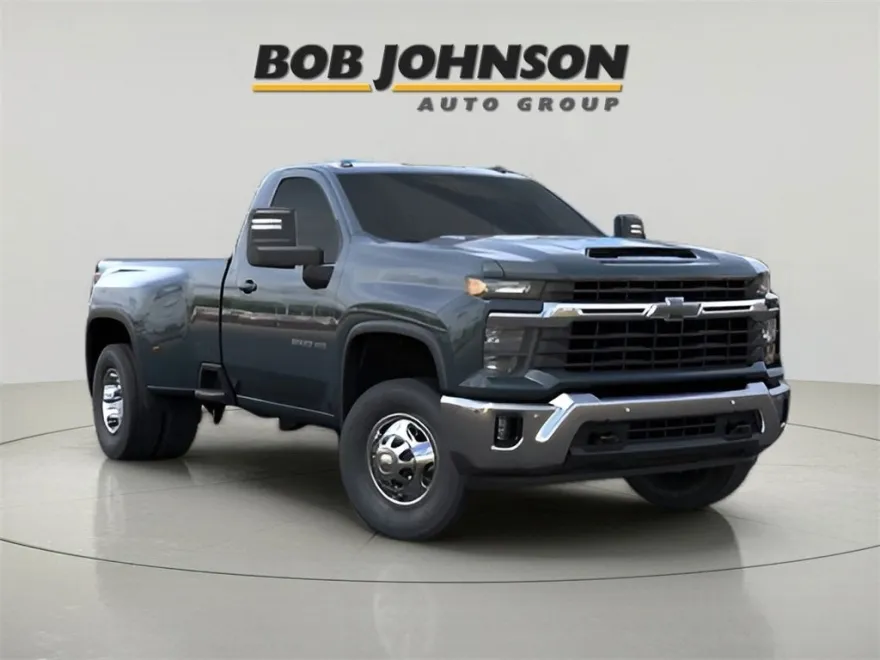 2025 Chevrolet Silverado 3500HD LT photo 1