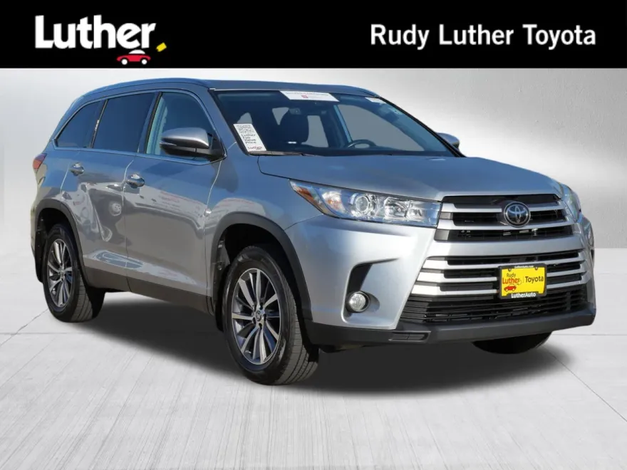 2019 Toyota Highlander SE XLE photo 1