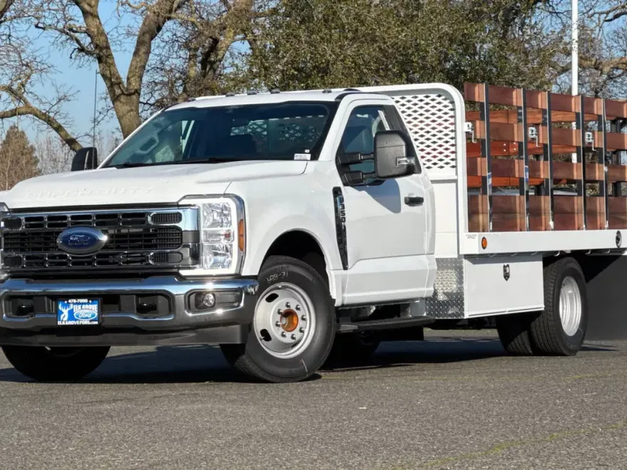 2024 Ford F-350 XL photo 1