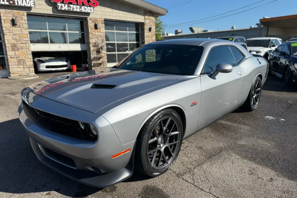 2016 Dodge Challenger R/T Scat Pack photo 1