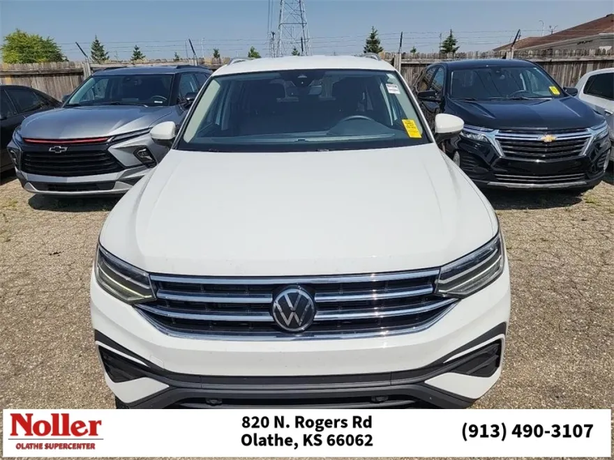 2022 Volkswagen Tiguan SE photo 1