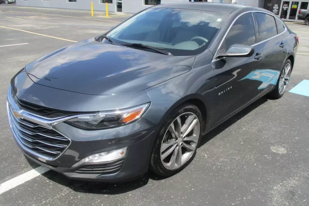 2021 Chevrolet Malibu 1LT photo 1