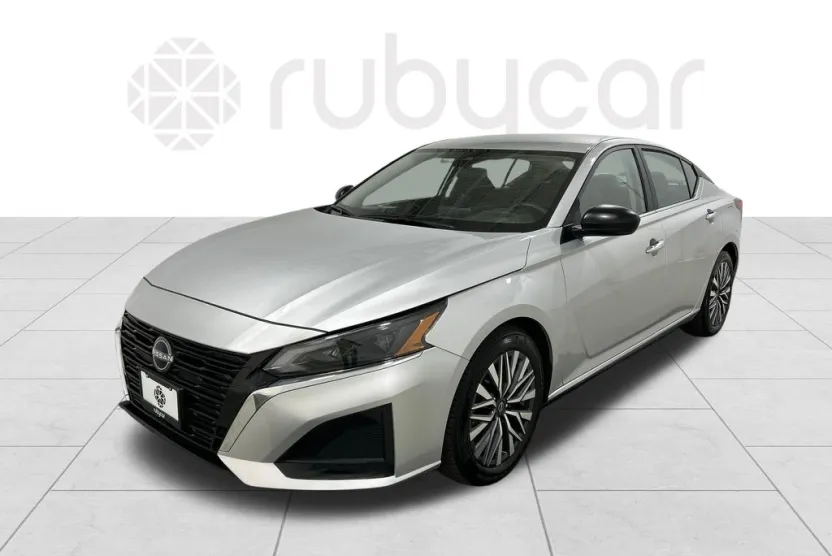 2024 Nissan Altima 2.5 SV photo 1
