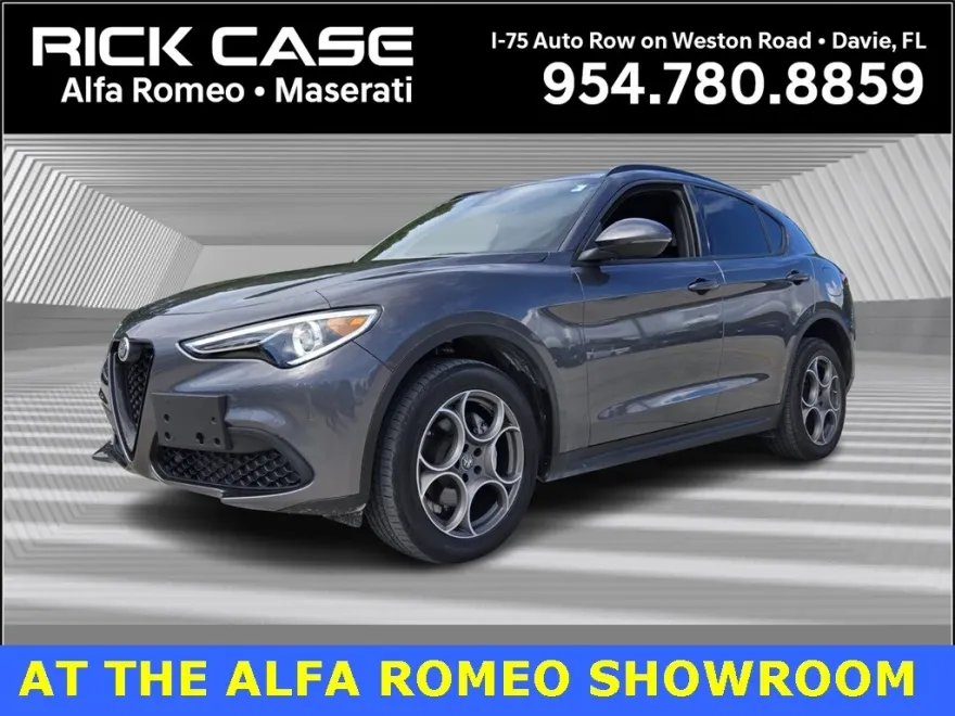 2022 Alfa Romeo Stelvio Sprint photo 1