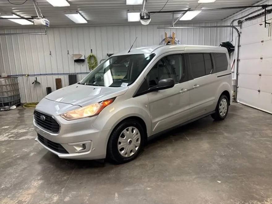 2019 Ford Transit Connect XLT Wagon Passenger photo 1