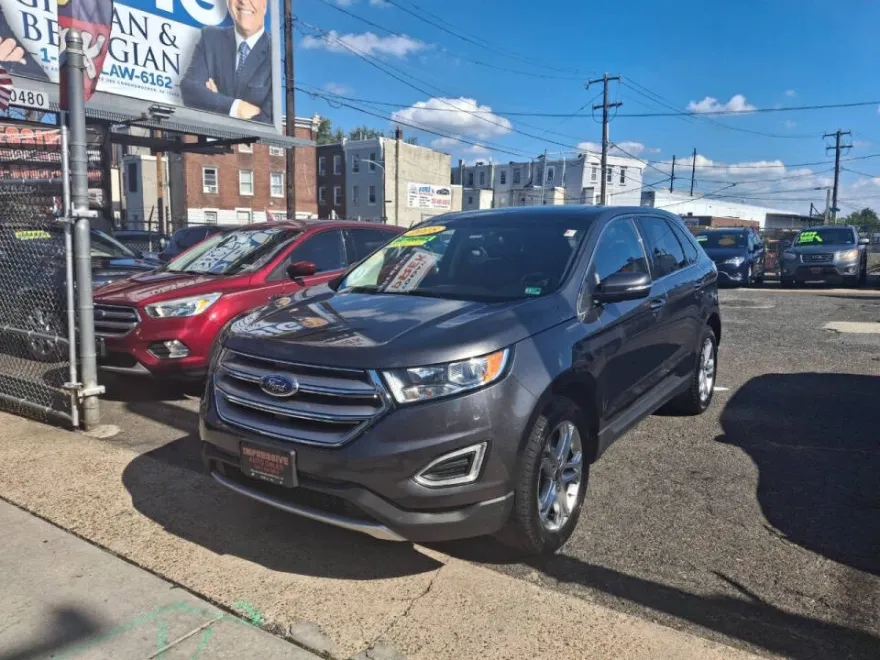 2018 Ford Edge Titanium photo 1