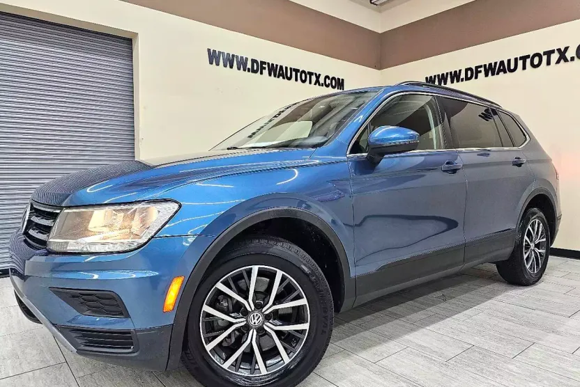 2019 Volkswagen Tiguan SEL photo 1