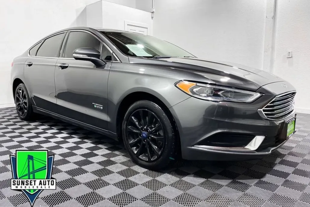 2018 Ford Fusion Energi SE photo 1