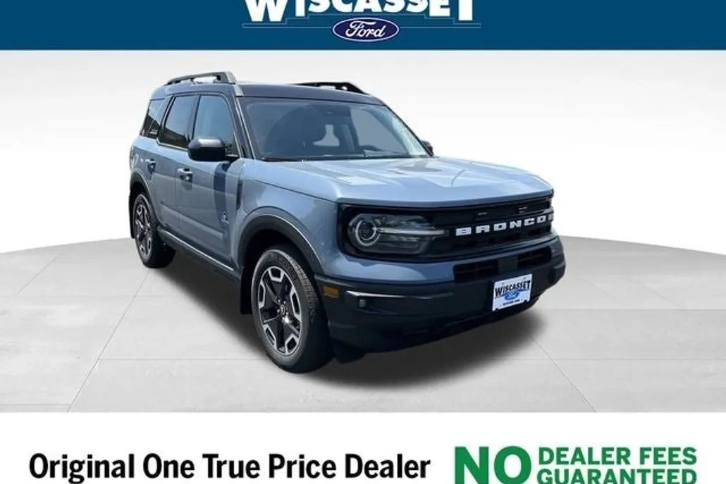 2024 Ford Bronco Sport Outer Banks photo 1