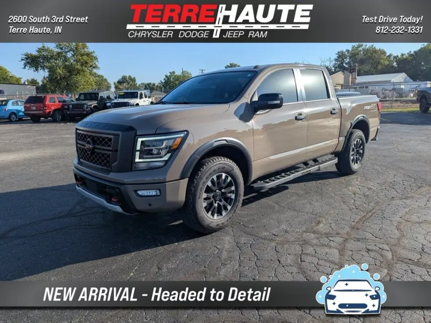 2021 Nissan Titan PRO-4X photo 1