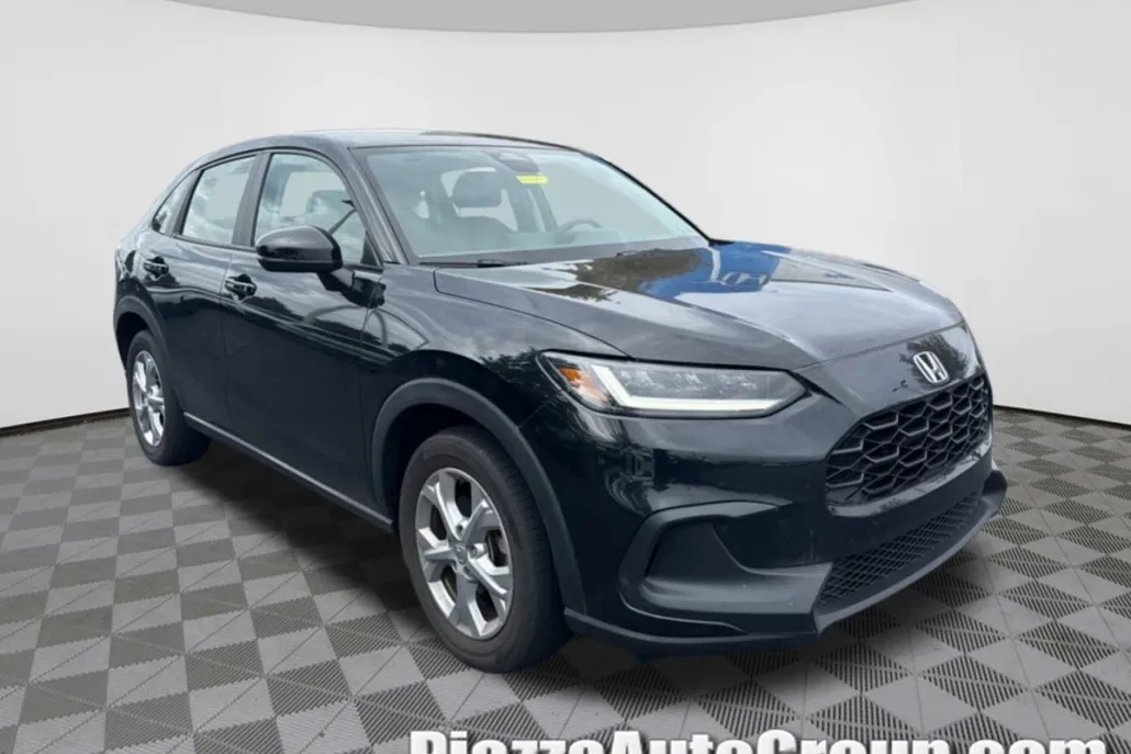 2023 Honda HR-V LX photo 1