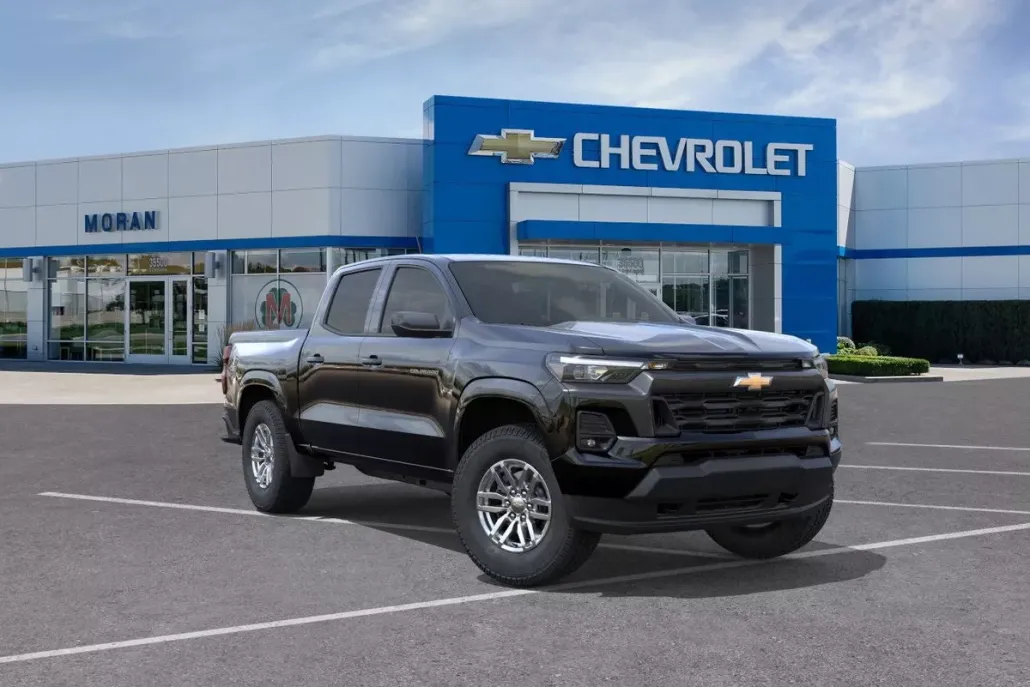 2025 Chevrolet Colorado Work Truck LT photo 1