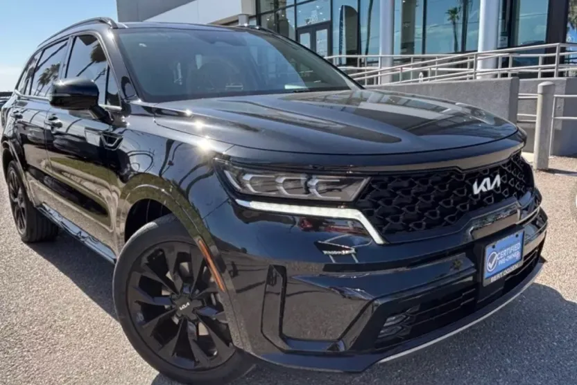 2023 Kia Sorento SX photo 1