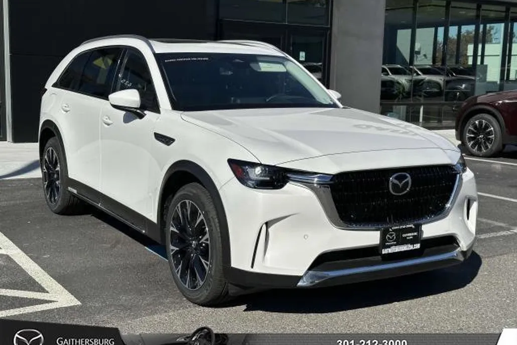 2024 Mazda CX-90 Premium photo 1