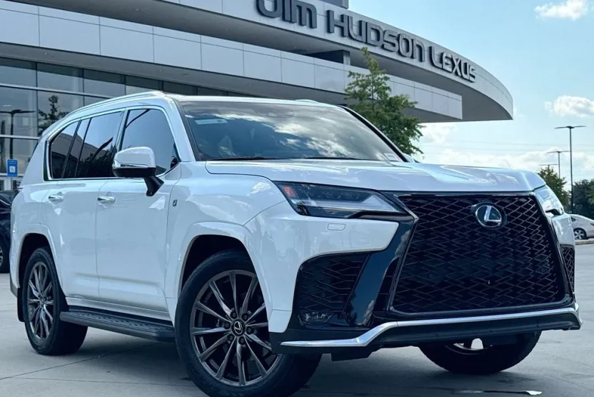 2024 Lexus LX 600 F SPORT photo 1
