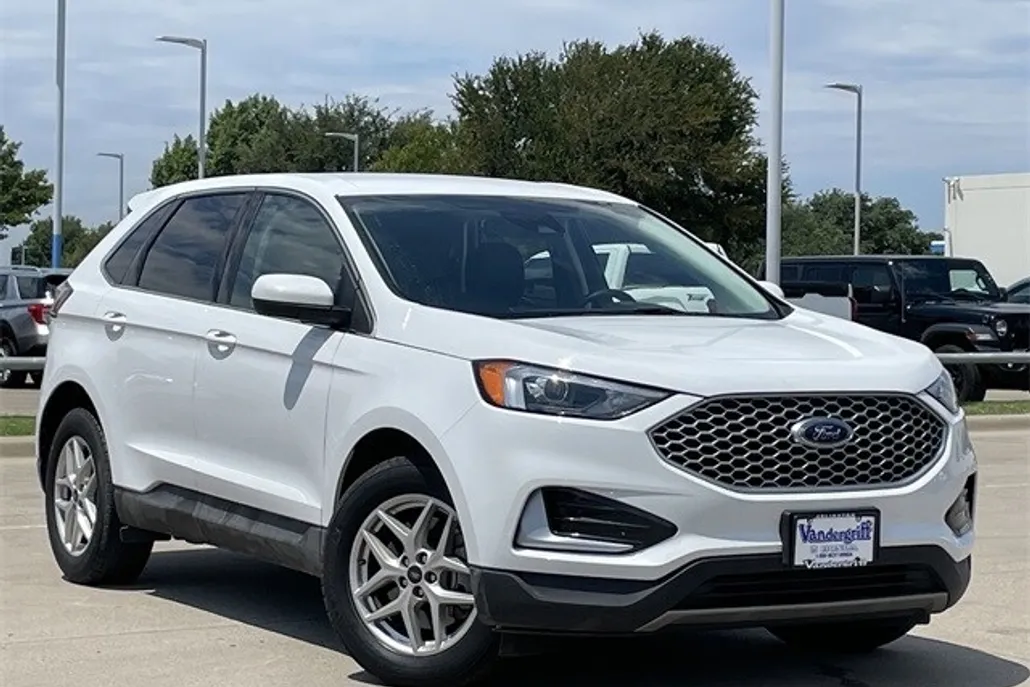 2024 Ford Edge SEL photo 1