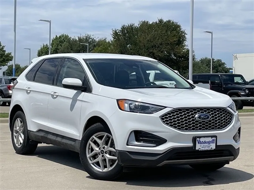 2024 Ford Edge SEL photo 1