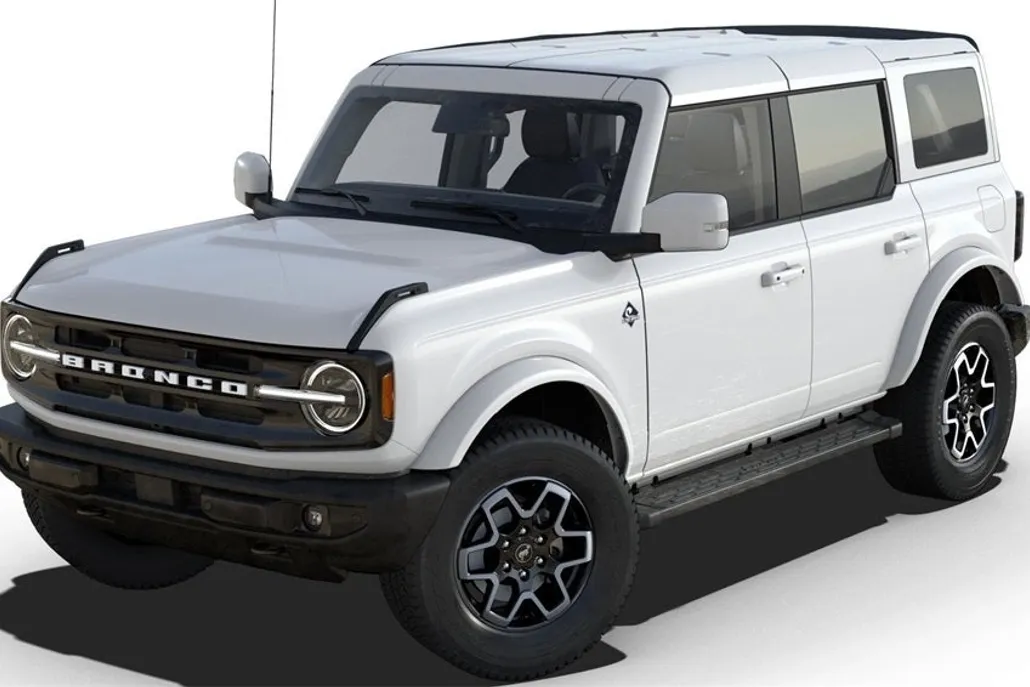 2025 Ford Bronco Outer Banks photo 1