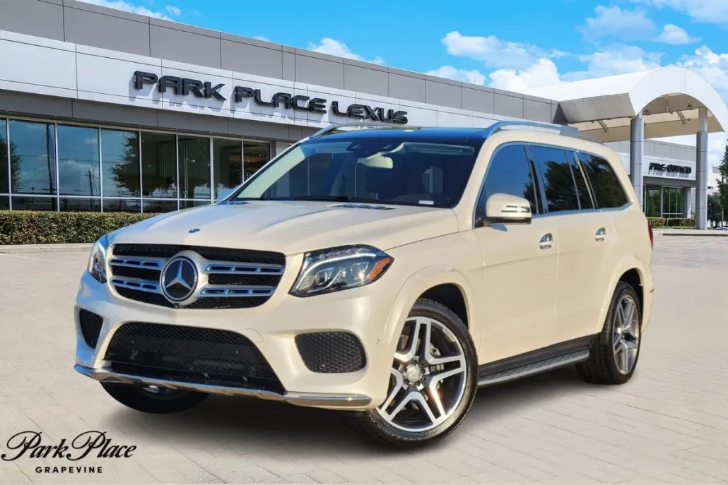 2017 Mercedes Benz GLS 550 photo 1