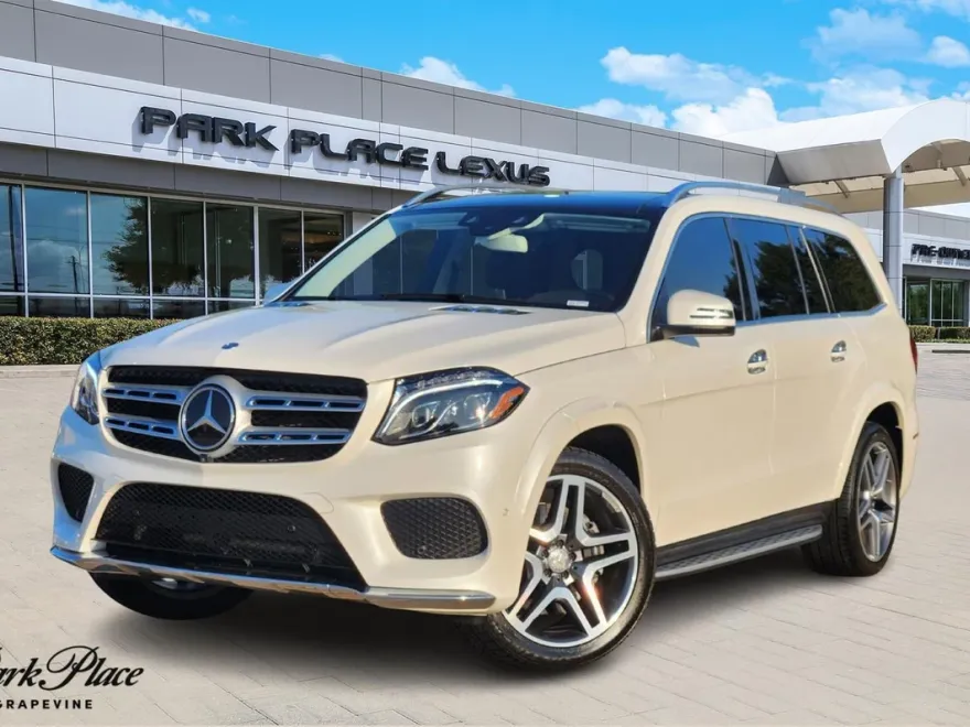 2017 Mercedes Benz GLS 550 photo 1