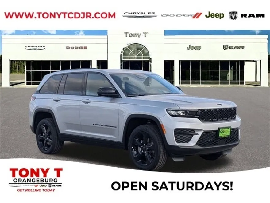 2025 Jeep Grand Cherokee Altitude photo 1