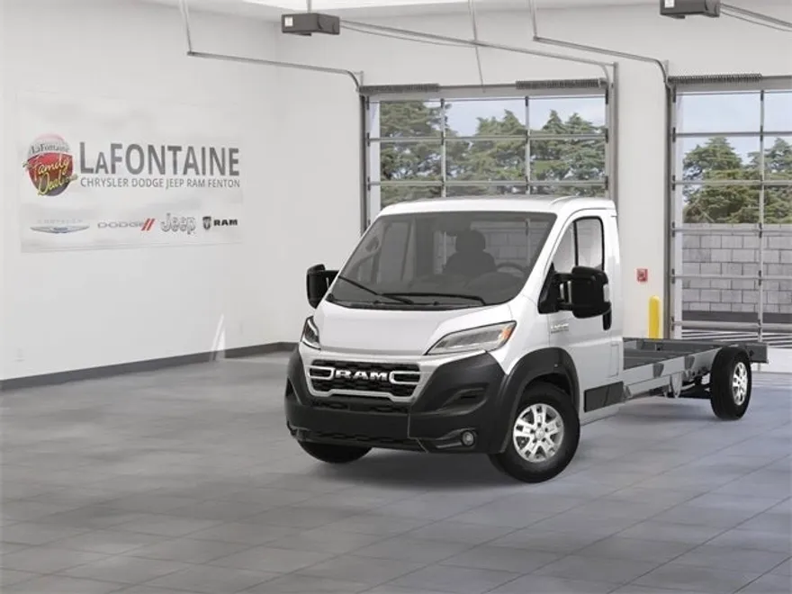 2025 Ram ProMaster 3500 Cutaway photo 1