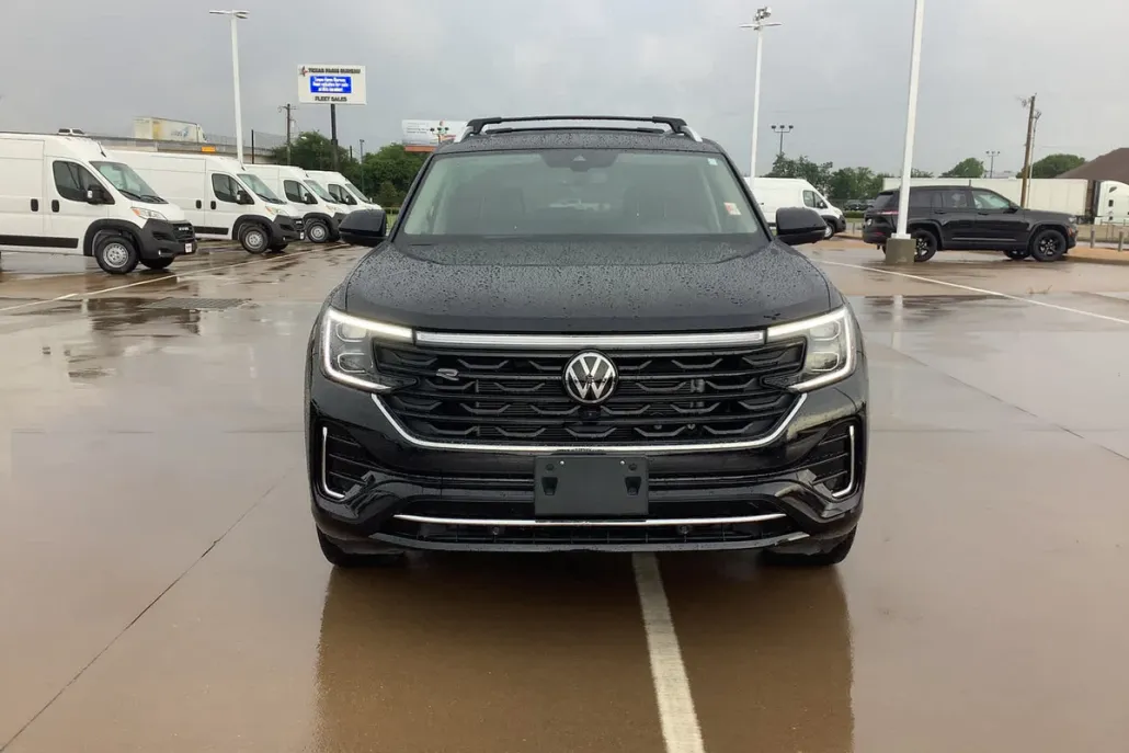 2024 Volkswagen Atlas SEL Premium R-Line photo 1