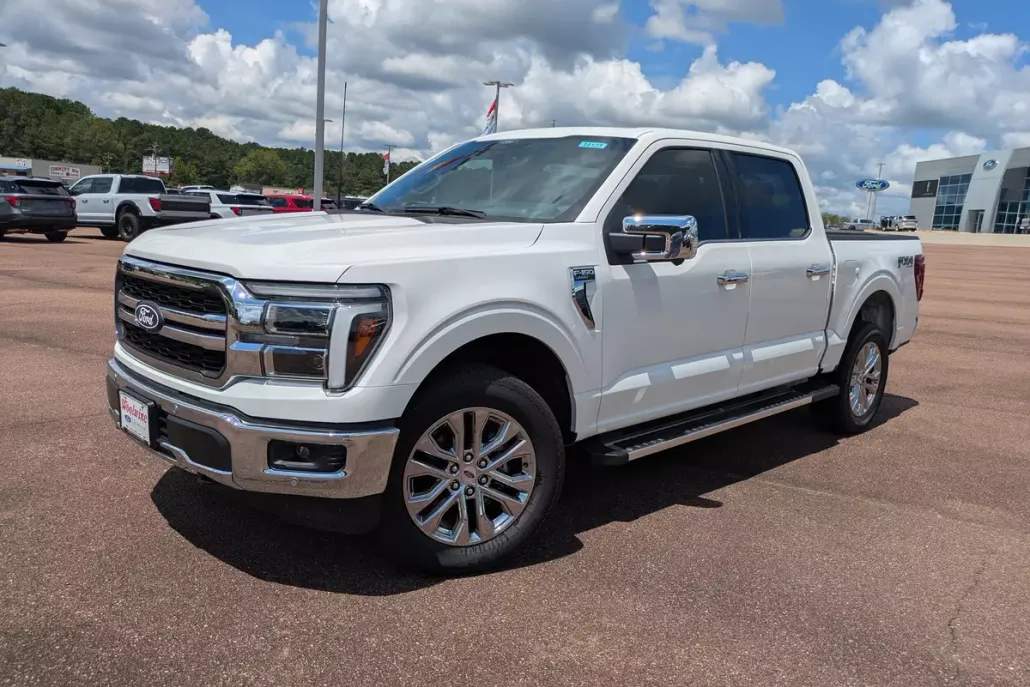 2025 Ford F-150 Lariat photo 1