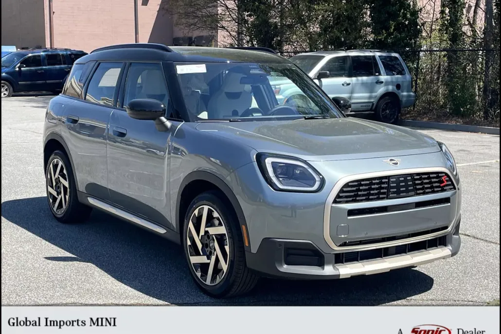 2025 Mini Countryman S ALL4 photo 1