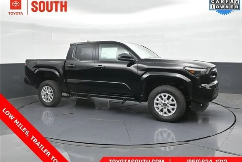 2025 Toyota Tacoma SR photo 1