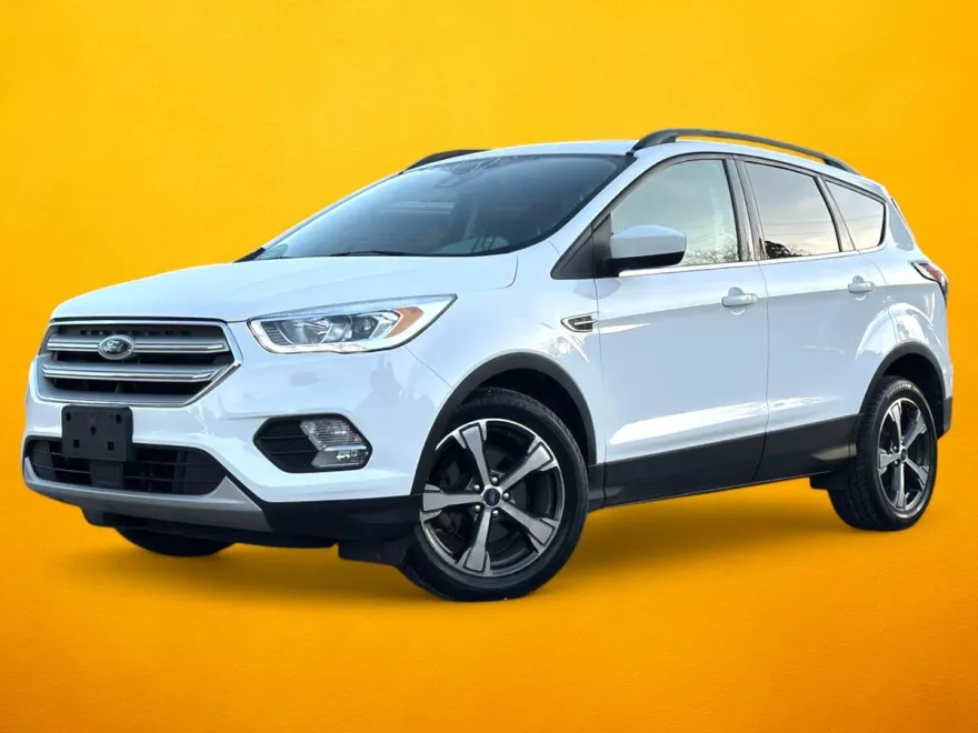 2018 Ford Escape SEL photo 1