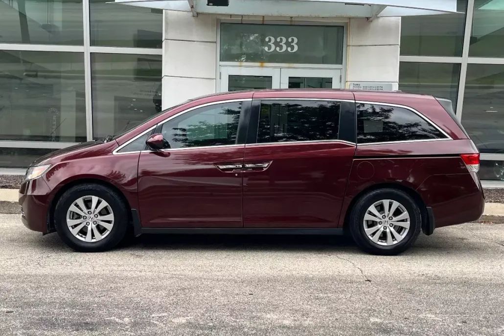 2017 Honda Odyssey EX-L photo 1