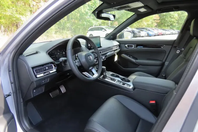2026 Honda Civic Hatchback Hybrid Sport Touring photo 1