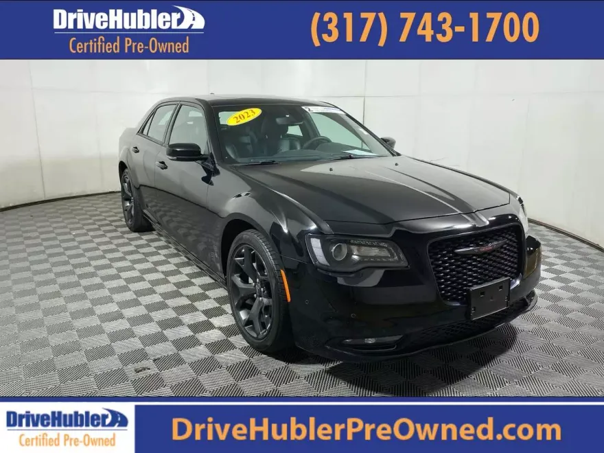 2023 Chrysler 300 S photo 1