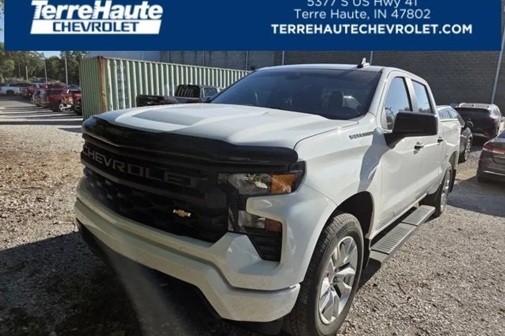 2024 Chevrolet Silverado 1500 Custom photo 1